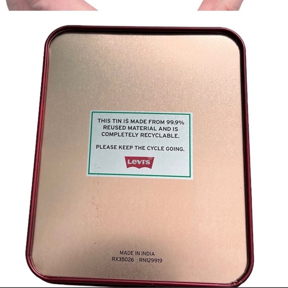 NEW Levi’s RIFD Wallet - Picture 6 of 6